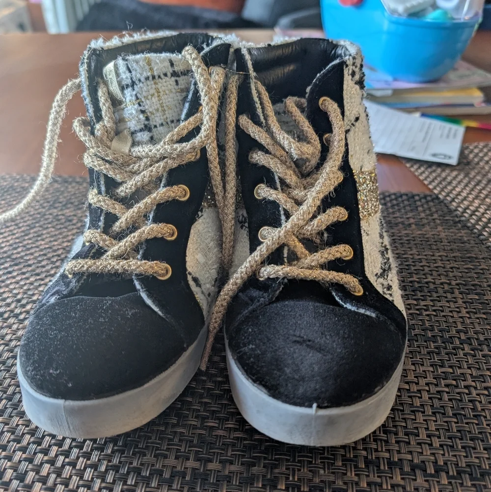 Fiori Di Picche Fashionable Tweed/Boucle  Sneakers with Gold Lace - Picture 6 of 11